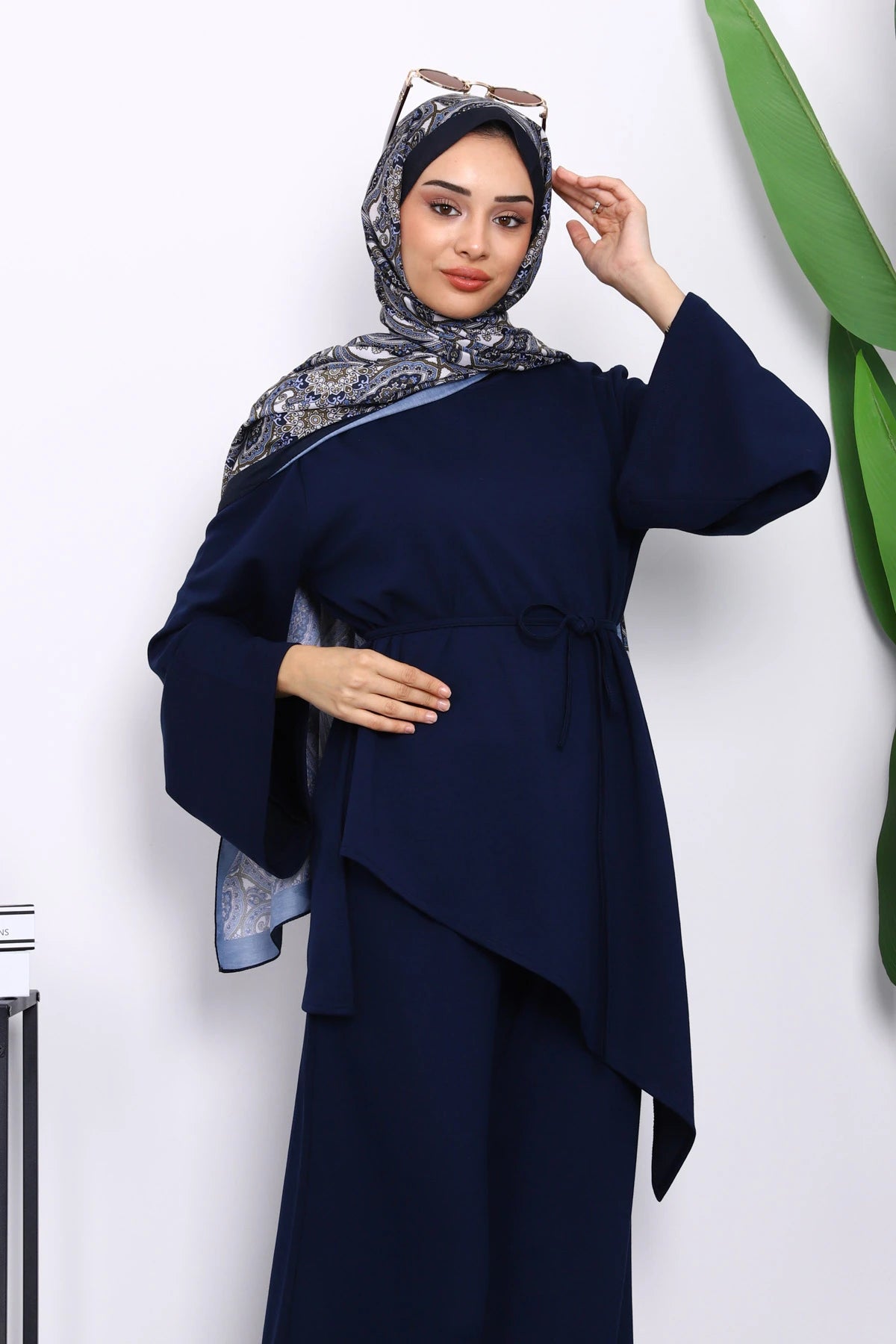 Lacivert Asimetrik Kesim Tunik Pantolonlu Takım
