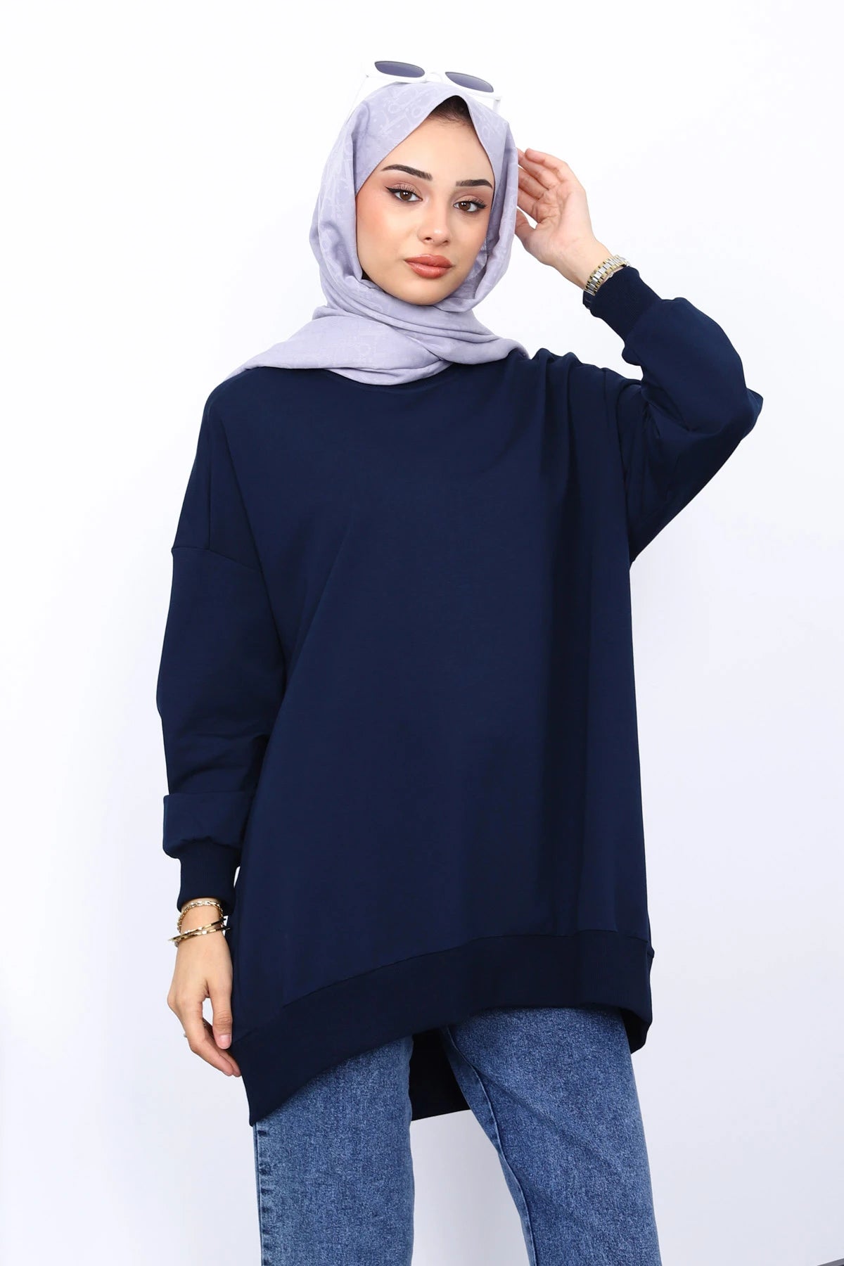 Lacivert Önü Kısa Arkası Uzun Oversize Sweatshirt