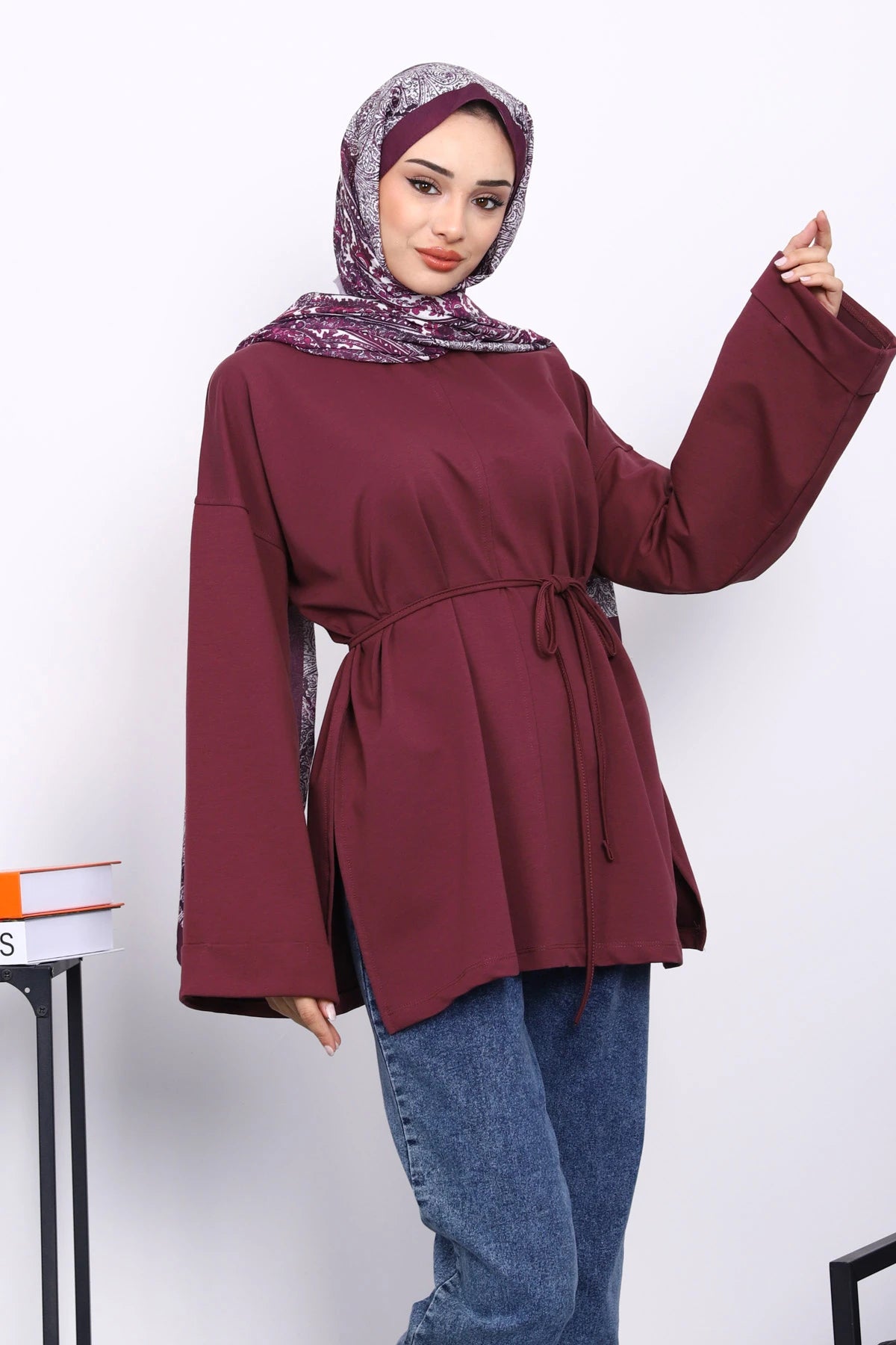 Mürdüm Dikiş Detaylı Yanları Yırtmaçlı Sweatshirt